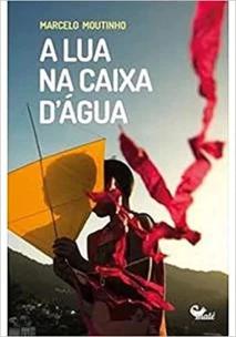 A lua na caixa d'água